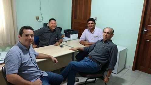 DEPUTADO FEDERAL MARCELO CASTRO FAZ UMA VISITA AO PREFEITO ZITIM E PROMETE EMENDAS PARA AJUDAR O MUNICÍPIO DE SOCORRO DO PIAUÍ!